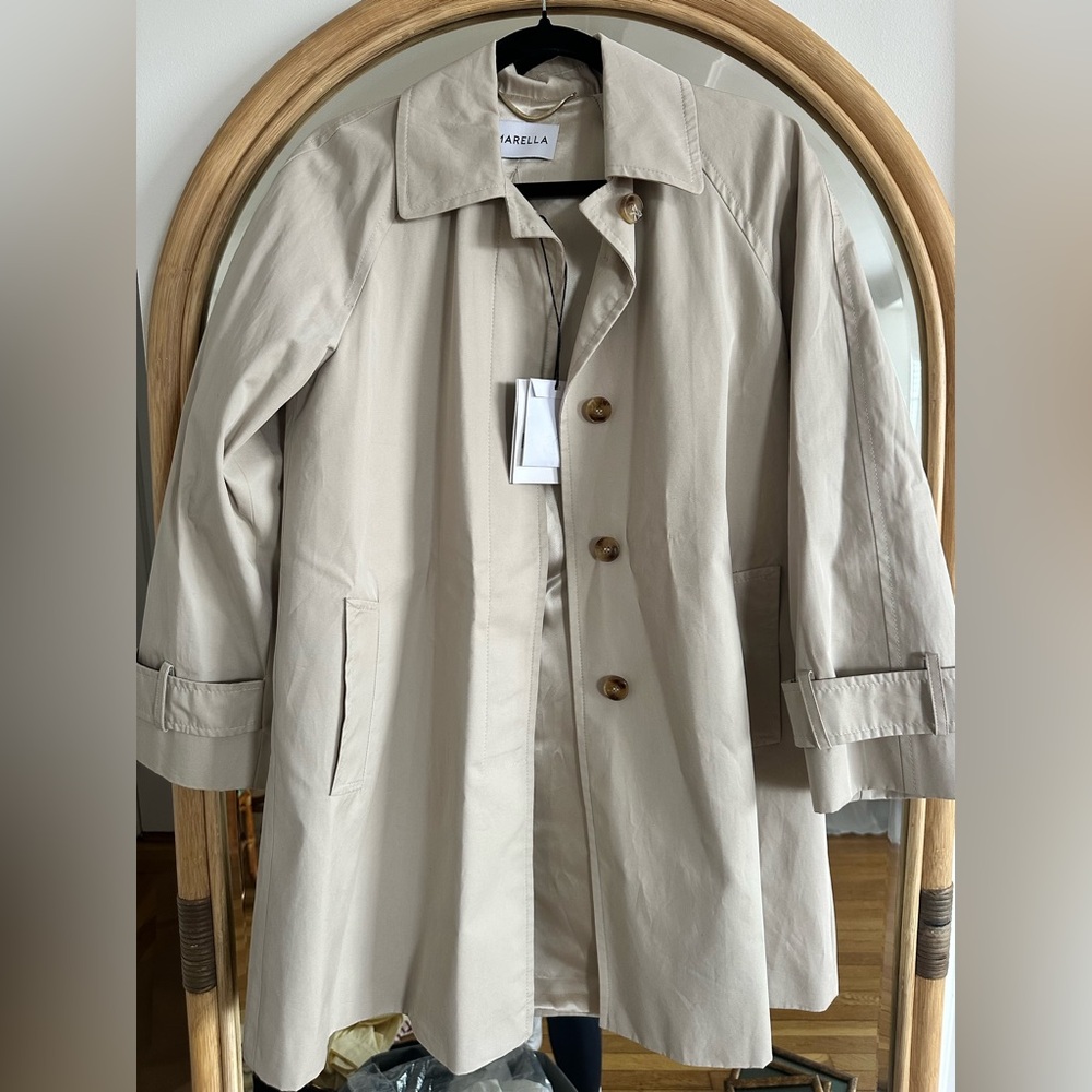 NWT MARELLA Light Beige Trench Coat with Button Front